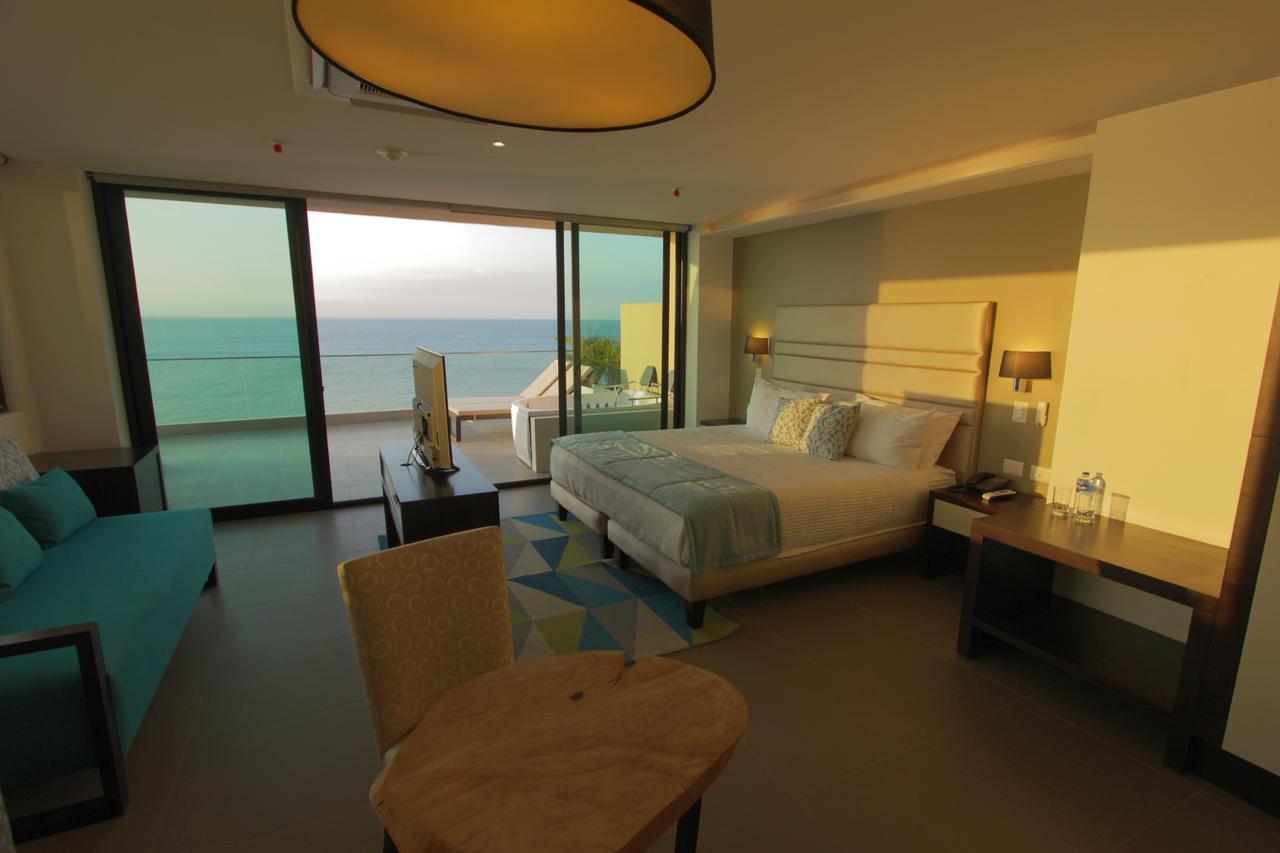 Hotel Poseidon Manta Luaran gambar