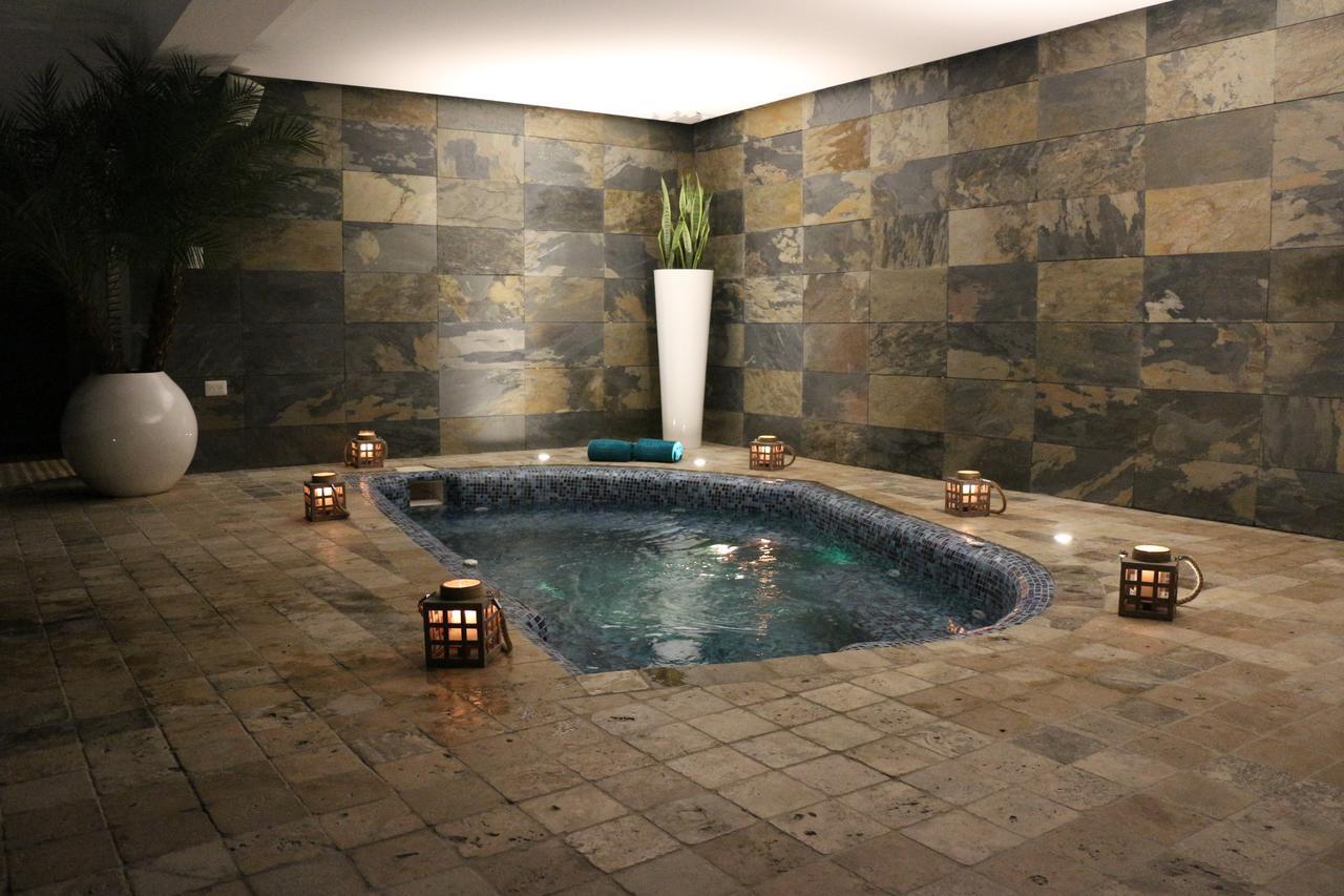 Hotel Poseidon Manta Luaran gambar