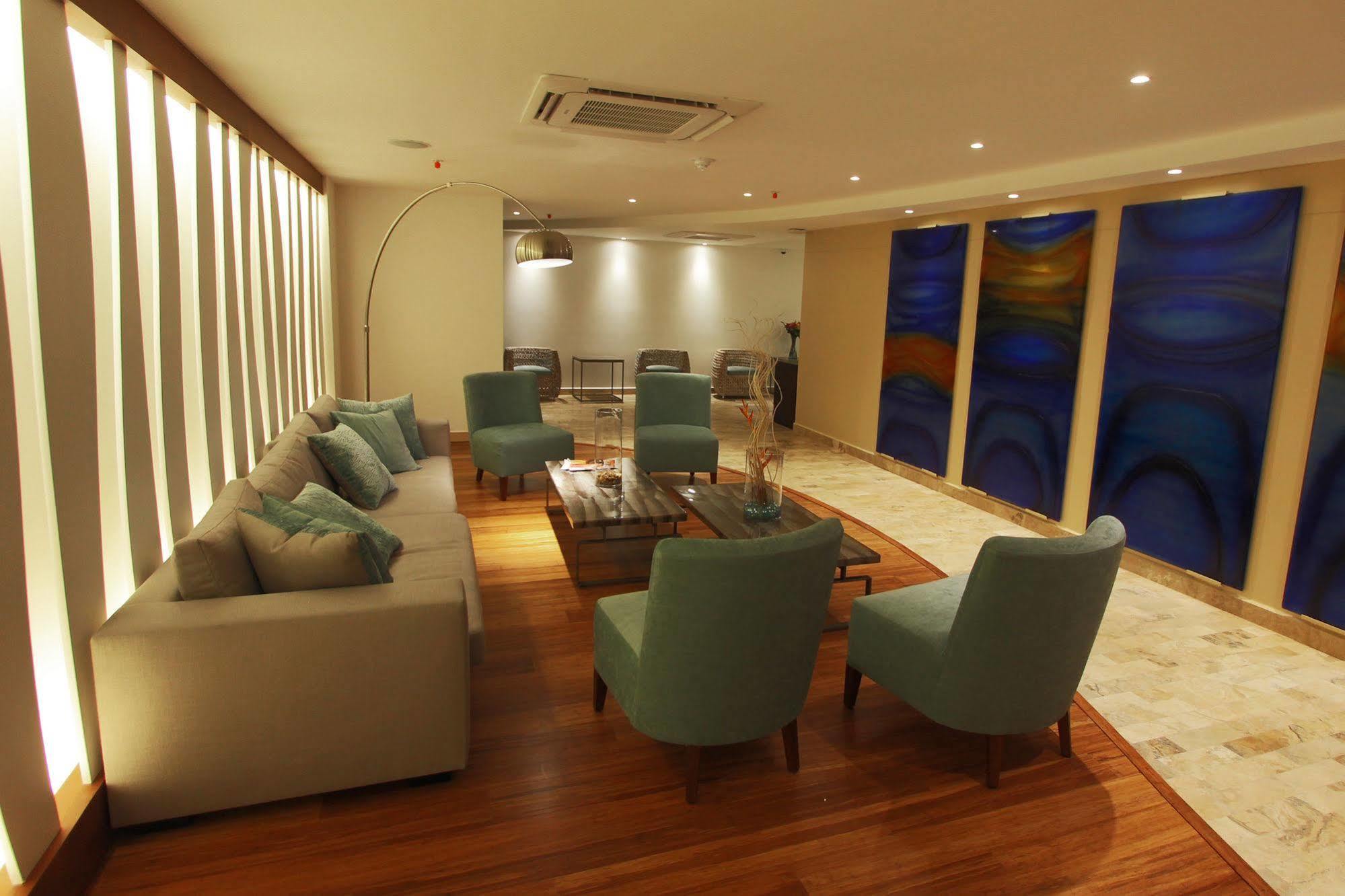 Hotel Poseidon Manta Luaran gambar