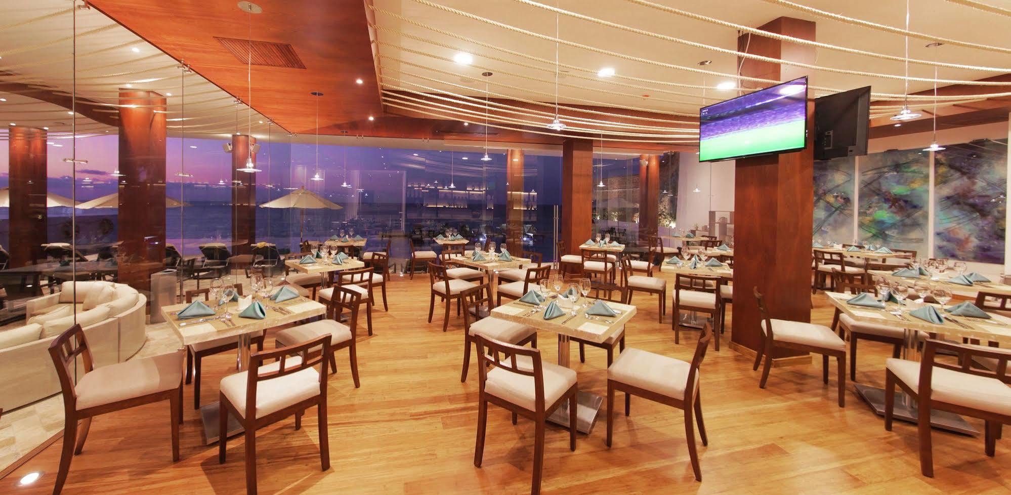 Hotel Poseidon Manta Luaran gambar