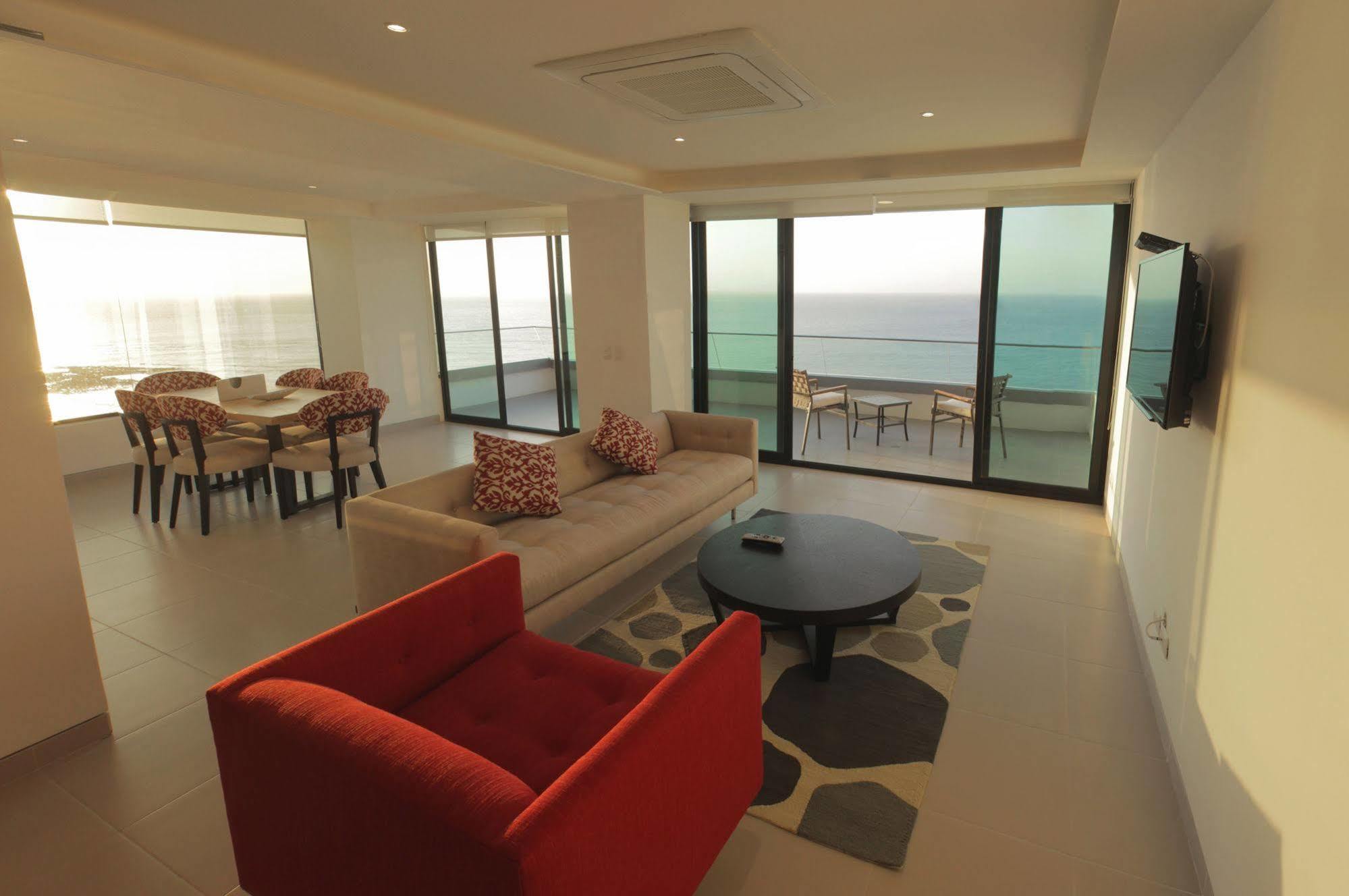 Hotel Poseidon Manta Luaran gambar