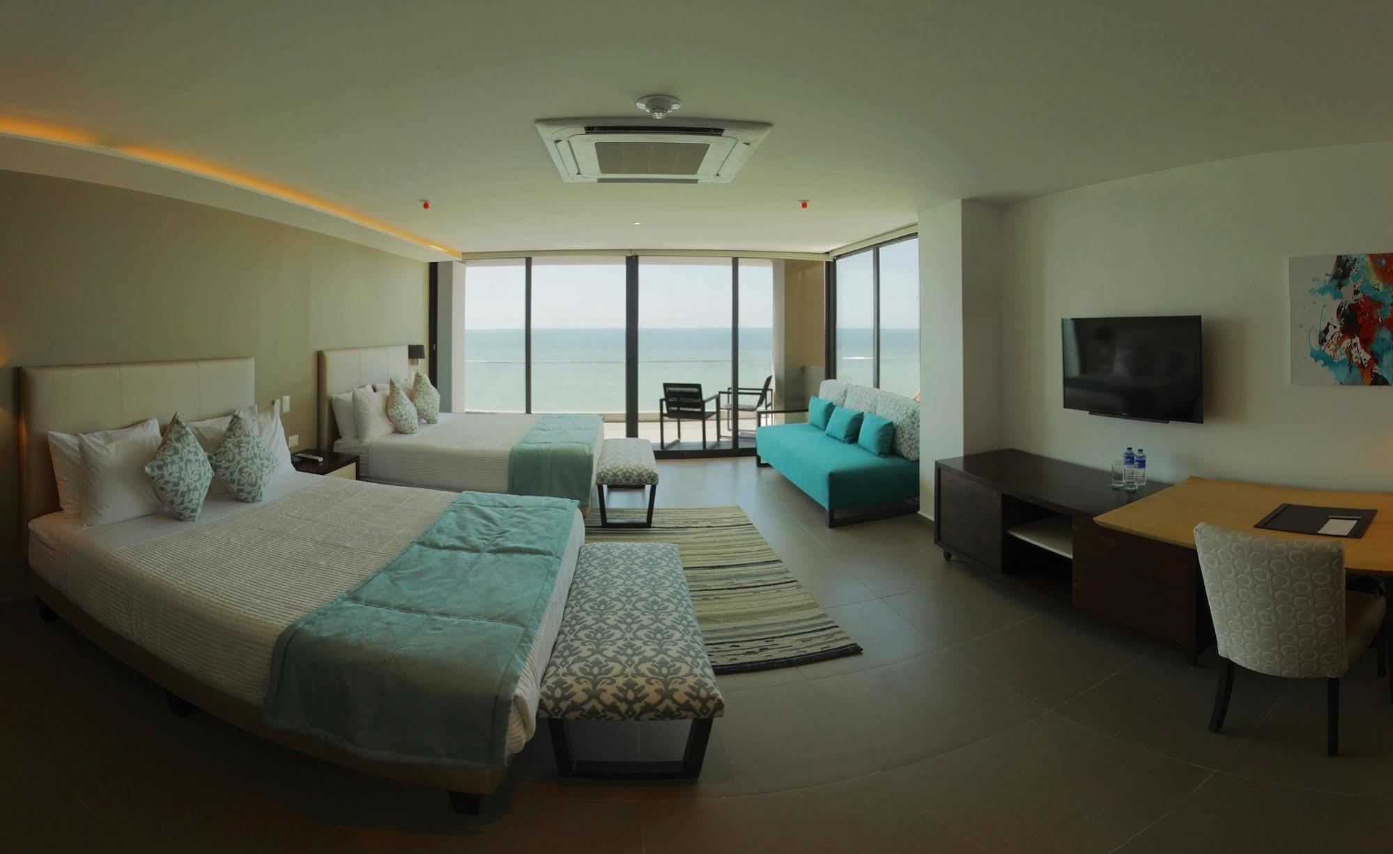 Hotel Poseidon Manta Luaran gambar